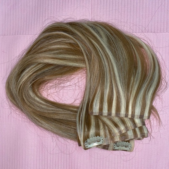 Highlights #7.3/12.1 Clip In Extensions 7 pieces - Picture 1 of 3
